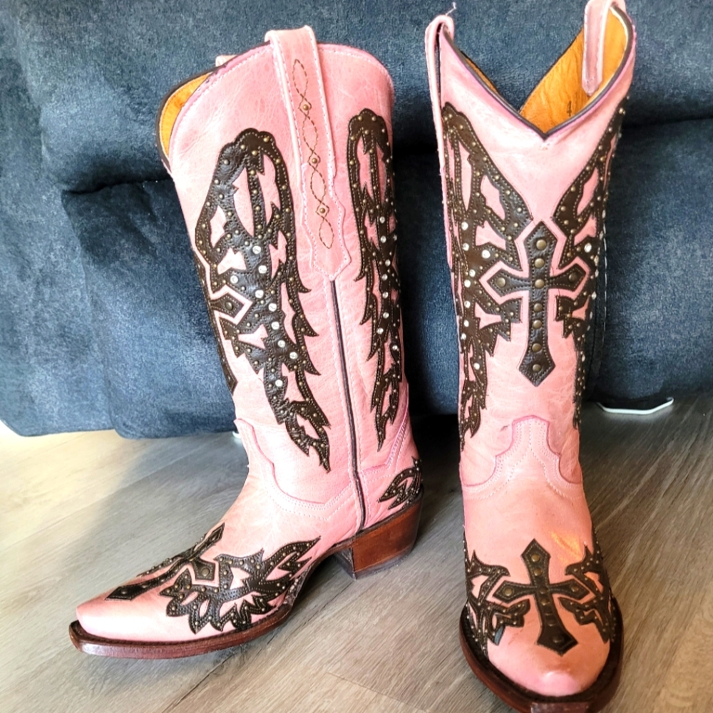 WOMEN'S PINK COWBOY BOOTS